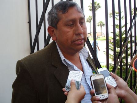 director-regional-salud-carlos-segovia