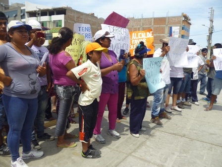 invasores-en-municipio-piden-dialogo.1