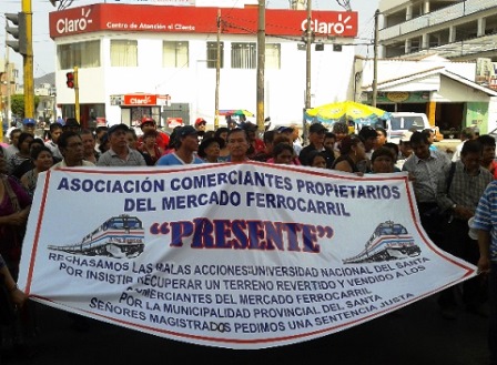 protesta-comerciantes-mercado-ferrocarril