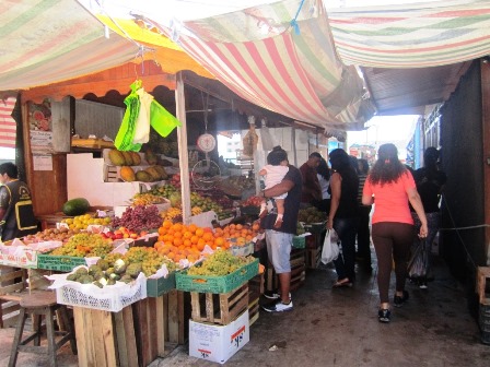 comerciantes-informales-mercado-bs-as